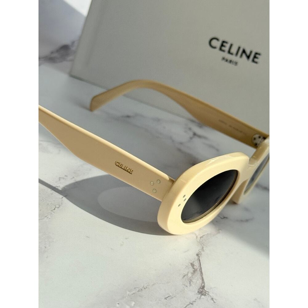 NEW Celine CL40276U Ivory White Bold Oval Sunglasses - Picture 6 of 7